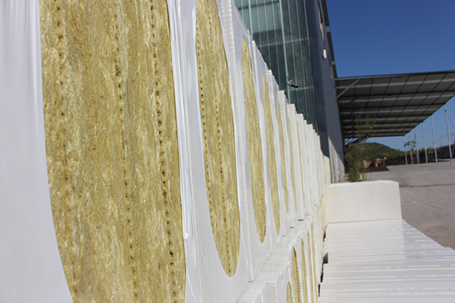 怎样鉴别济源郑州岩棉板的优劣